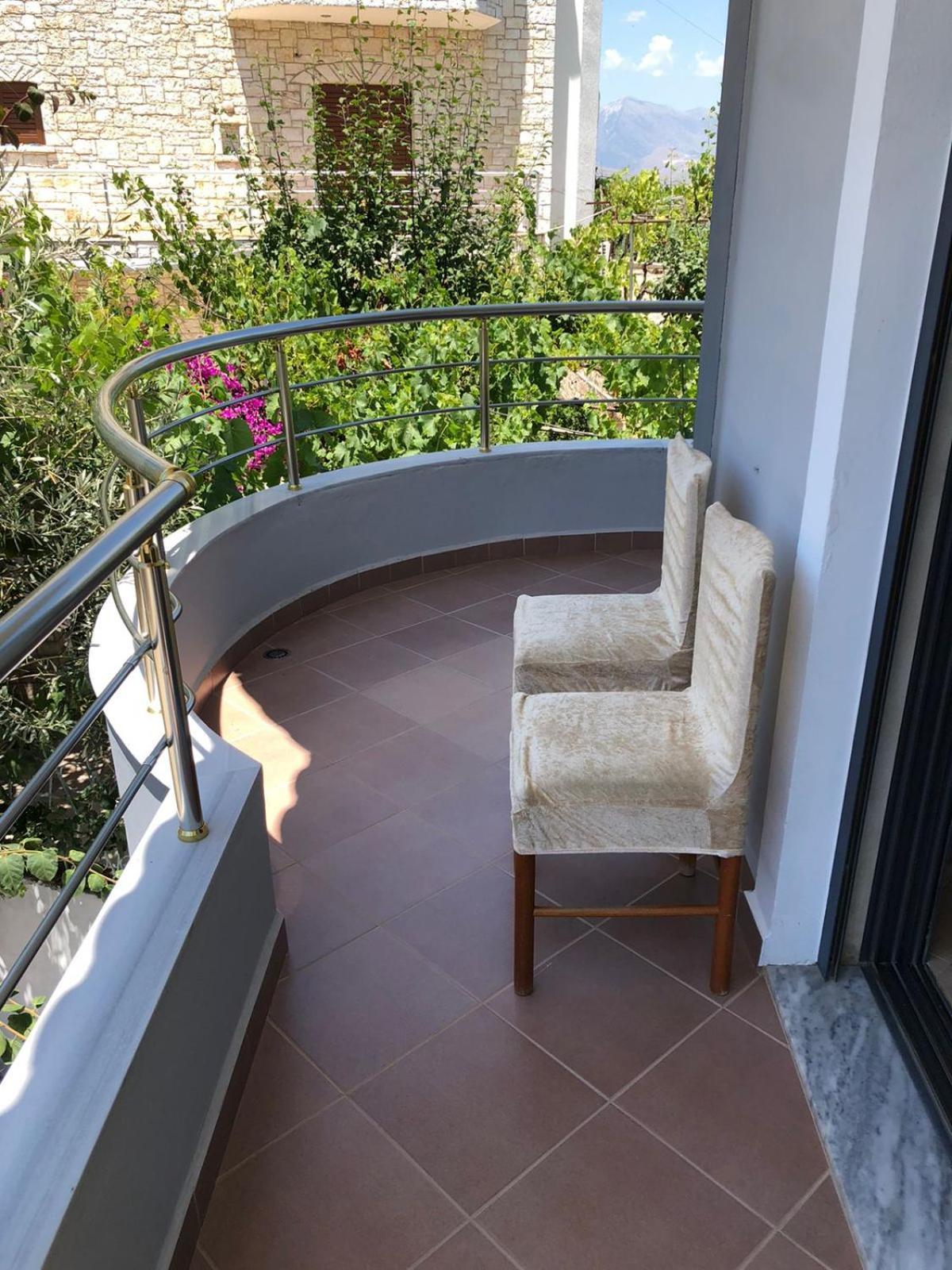סרנדה Mona'S Guesthouse מראה חיצוני תמונה