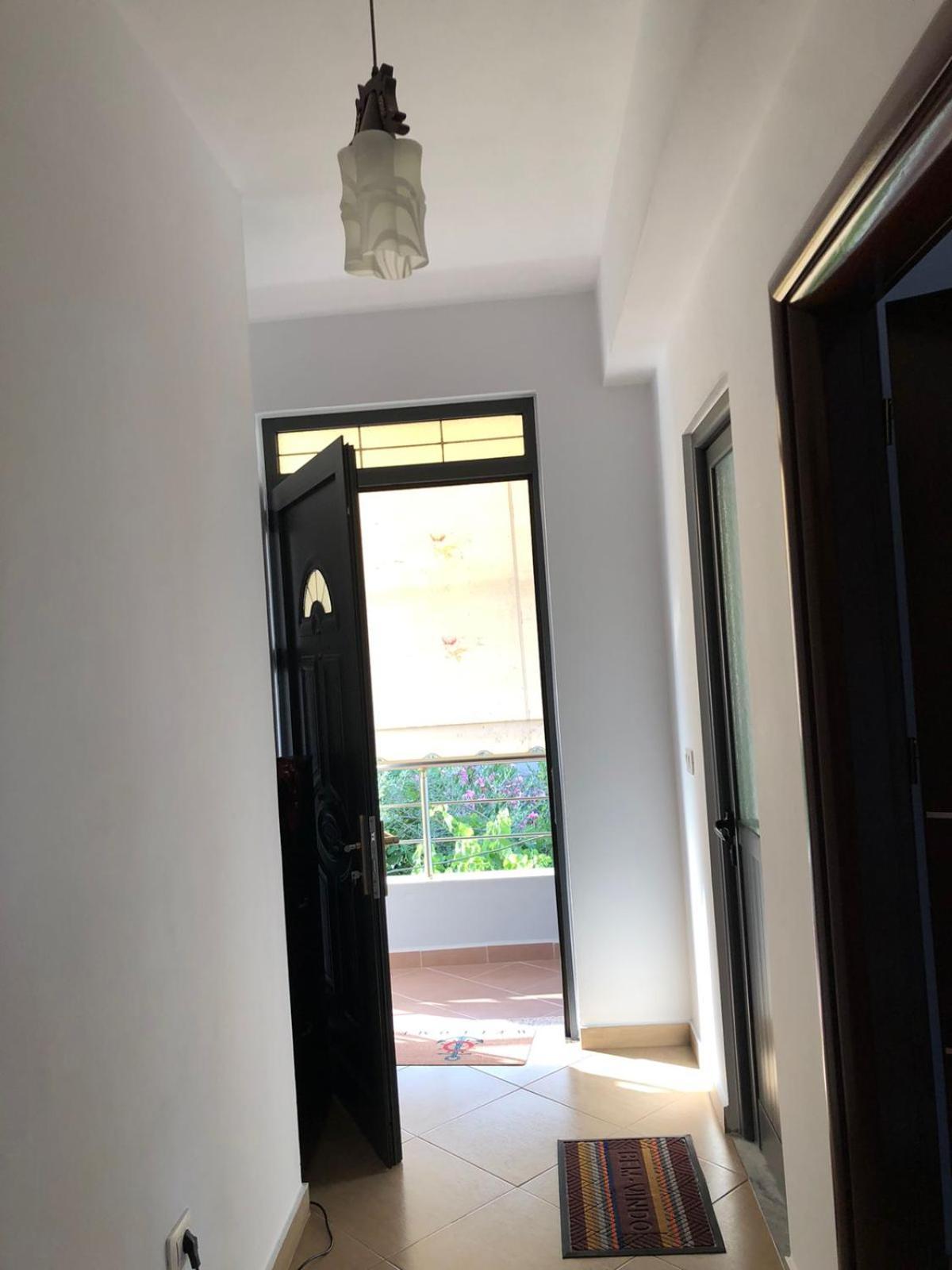 סרנדה Mona'S Guesthouse מראה חיצוני תמונה