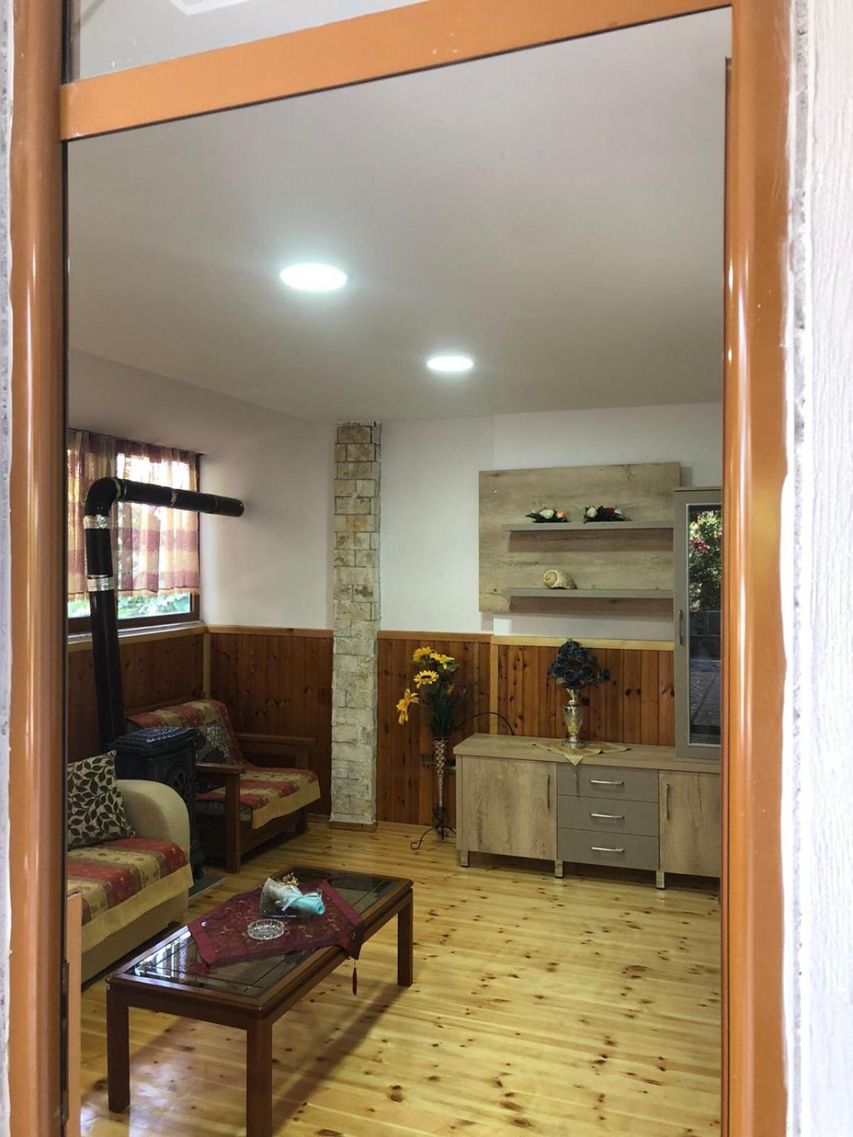 סרנדה Mona'S Guesthouse מראה חיצוני תמונה