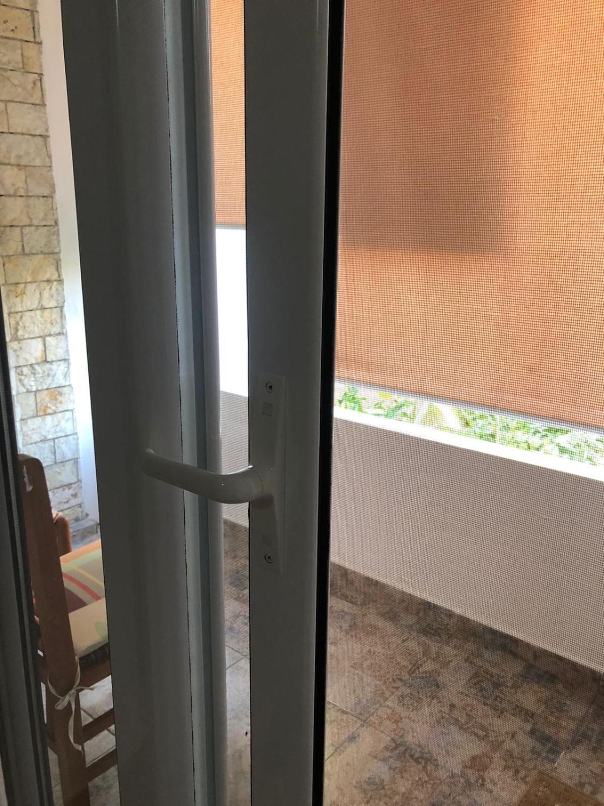 סרנדה Mona'S Guesthouse מראה חיצוני תמונה