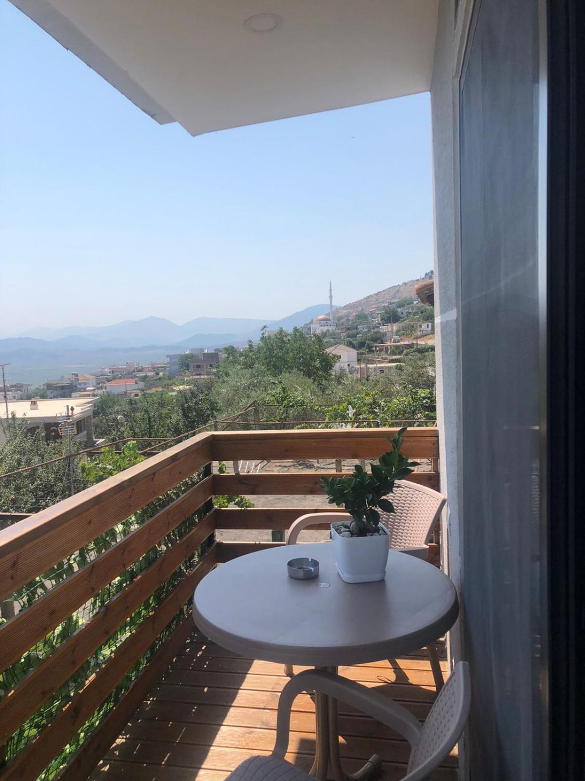 סרנדה Mona'S Guesthouse מראה חיצוני תמונה